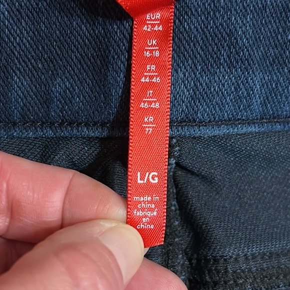 Spanx Women’s Large Denim Jegging Skinny Jeans - High Rise Dark Wash Pull-On
W - Picture 6 of 15